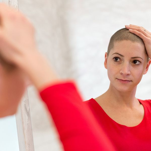 Tóc giả không chỉ mang lại lợi ích thẩm mỹ mà còn hỗ trợ quá trình hồi phục tinh thần của bệnh nhân