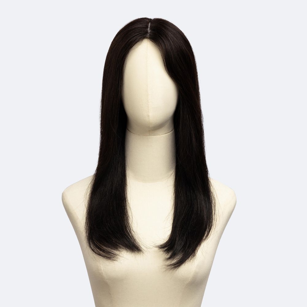 Tại Wina Wigs, mỗi sản phẩm được chế tác từ tóc thật 100%, mang lại cảm giác nhẹ tênh, thoáng khí và chân thực đến từng sợi tóc