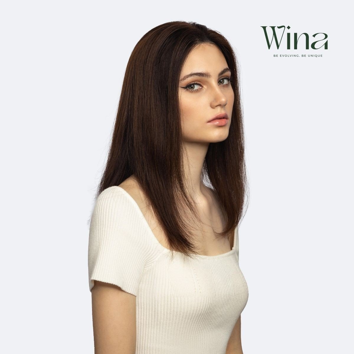 Tóc dài thẳng tỉa layer chính là biểu tượng của vẻ đẹp thanh lịch, tinh tế