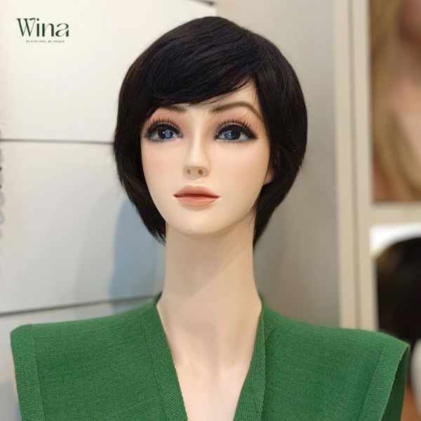 Tóc giả nữ bằng tóc thật được làm từ nguyên liệu tự nhiên, an toàn và lành tính, phù hợp với mọi loại da đầu, kể cả da nhạy cảm