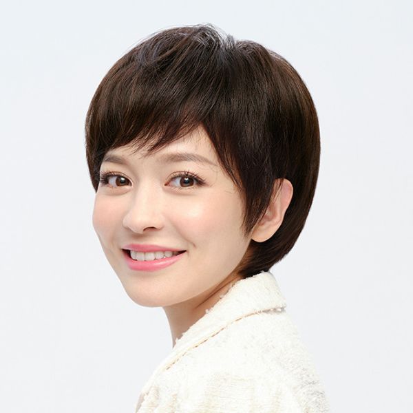 Bí quyết hack tuổi với tóc giả trung niên