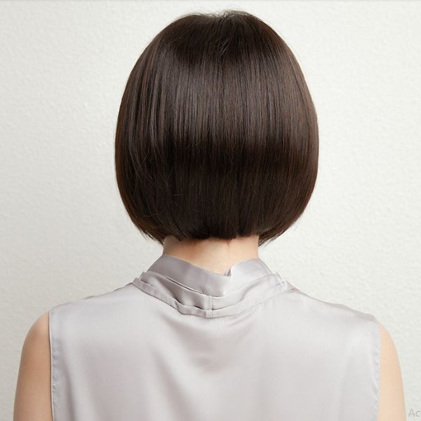 Lấy lại vẻ đẹp với tóc giả trung niên