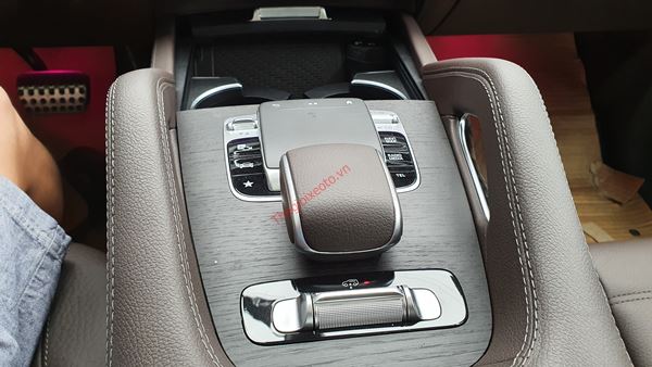bàn rê điều khiển Mercedes GLS 450 4Matic