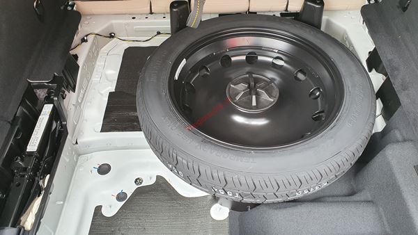 lốp dự phòng Mercedes GLC 200 2021
