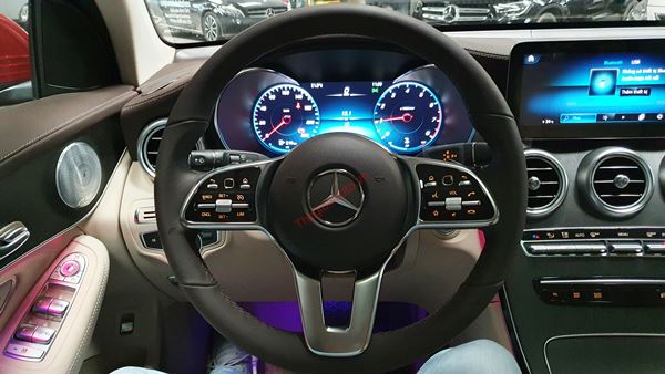 vô lăng Mercedes GLC 300 4Matic 2021