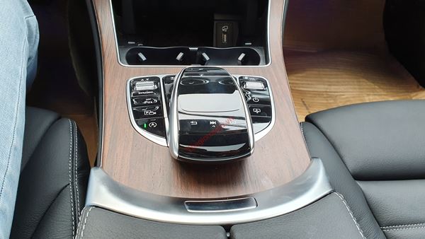 tiện ích Mercedes C200 Exclusive 2021