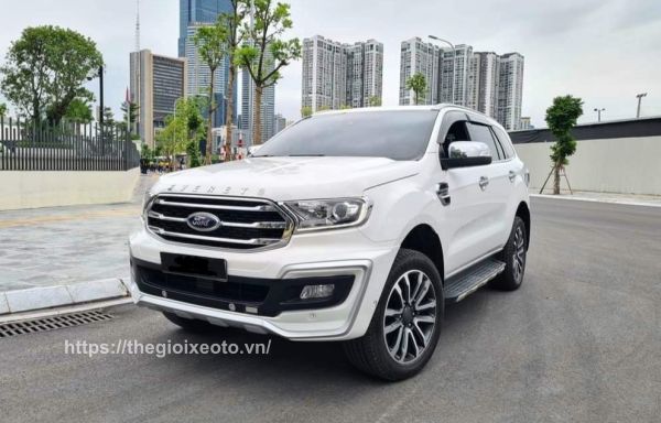 Độ body kit cho xe  Ford Everest 2021