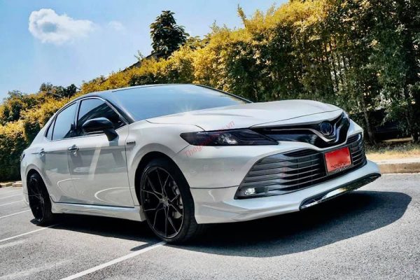 Toyota Camry 2021 độ Body Kit Ativus nhập khẩu Thái Lan