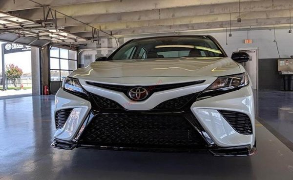 Toyota Camry TRD Sportivo 2020