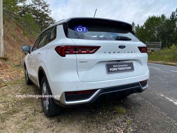 đuôi xe Ford Territory 2023