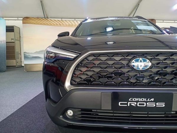 đèn pha Toyota Corolla Cross 2021