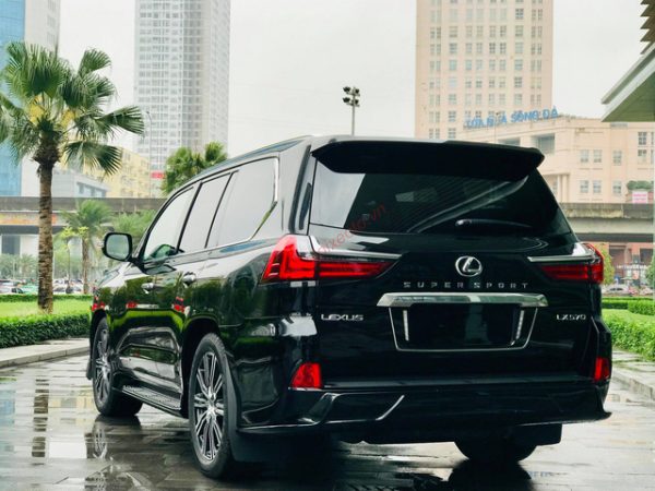 Độ Lexus LX570 lên Super Sport