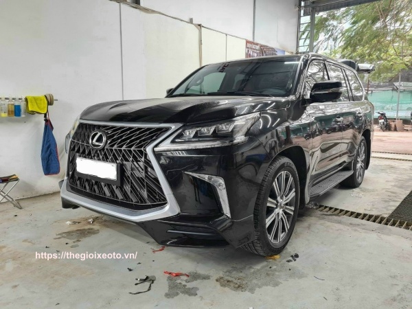 ngoại thất Lexus LX570 2015-2021 độ body kit Super Sport