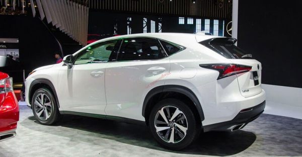 đuôi xe lexus nx300 2021