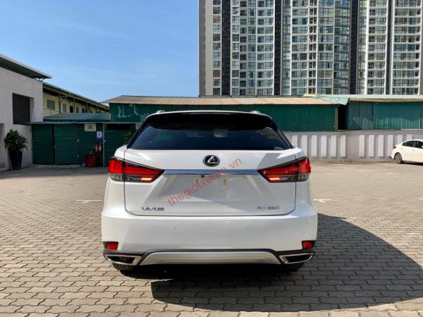 đuôi xe Lexus RX350 và RX350L 2022