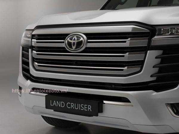 đầu xe Land Cruiser V6 2022