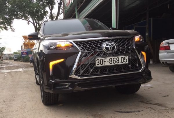 đầu xe Toyota Fortuner độ Lexus LX570 Sport