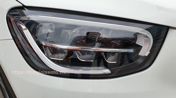 đèn pha Mercedes GLC200 4Matic 2021
