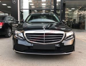 Đầu xe Mercedes C200