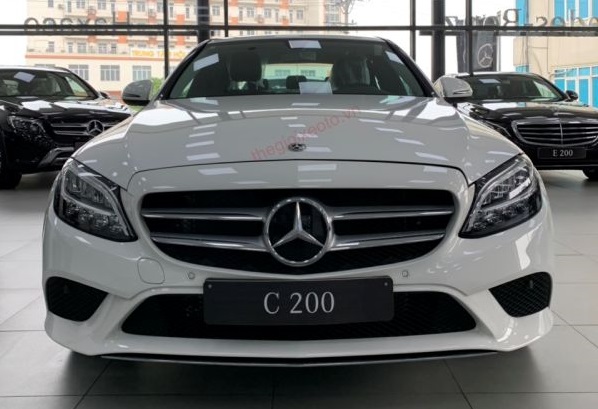 nội ngoại thất mercedes c200 2019 màu trắng