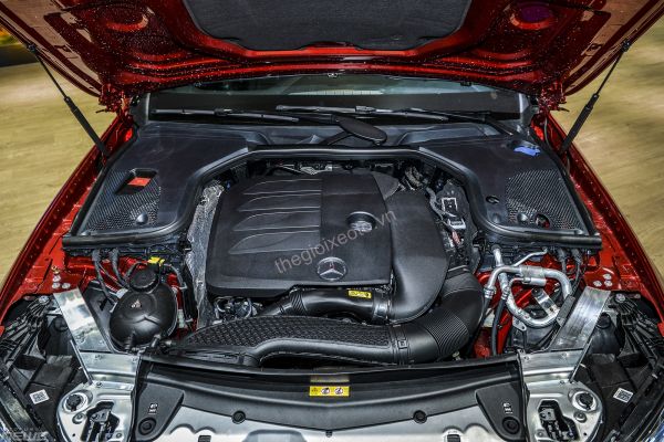 động cơ Mercedes-Benz E200 Exclusive 2021