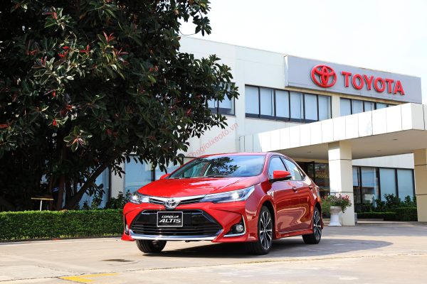 Đánh giá xe Toyota Corolla Altis 2022