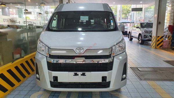 Phần đầu xe Hiace 2021