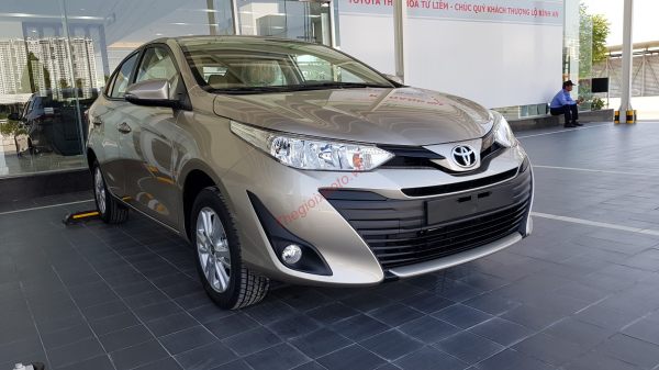 So sánh Toyota Vios 1.5E MT và Vios 1.5E CVT 2020