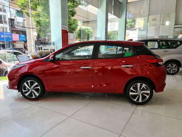 thân xe Toyota Yaris 2021