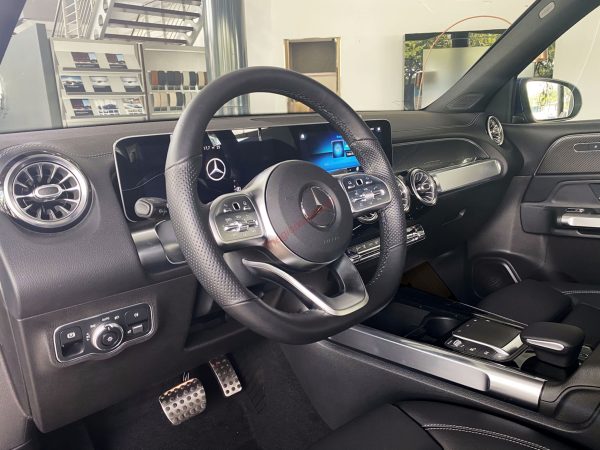 vô lăng Mercedes GLB 200 AMG 2022