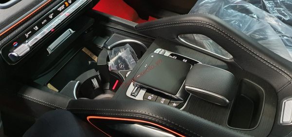 tiện nghi Mercedes-Benz GLE450 4Matic 2021