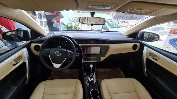 Nội thất Corolla Altis 1.8E CVT 2022