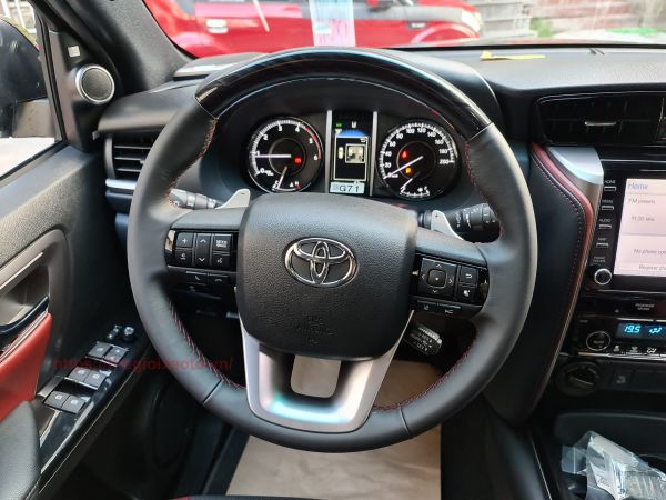 vô lăng Toyota Fortuner Legender 2021