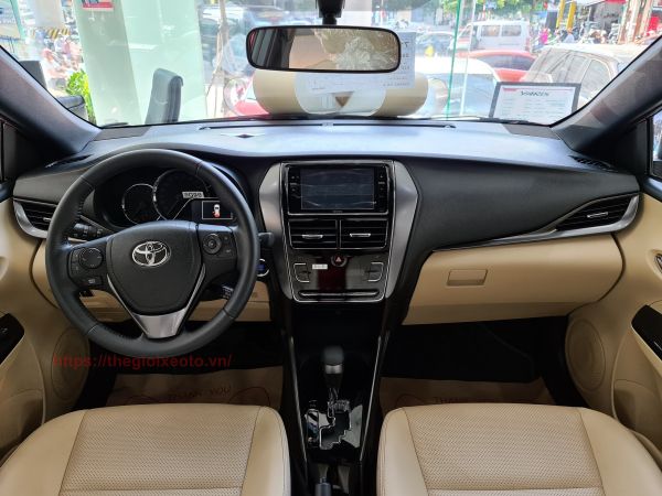 Bảng taplo xe Yaris 2022