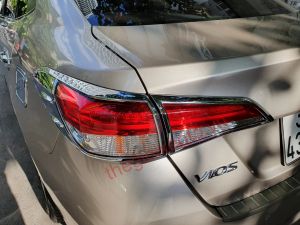 Ốp đèn hậu mạ crom xe Vios