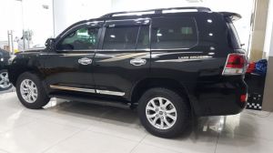 Tem xe Land Cruiser