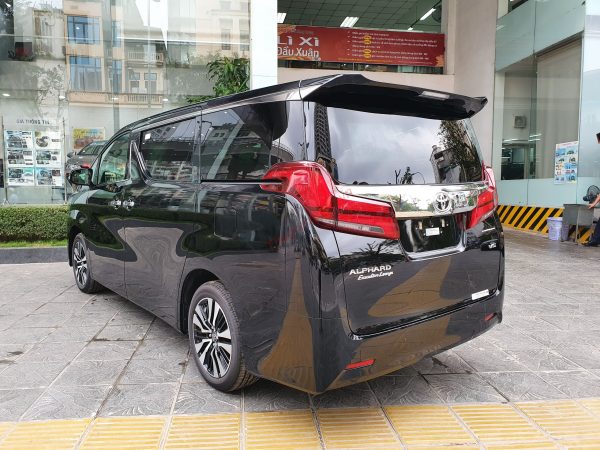 Phần hông xe alphard 2020