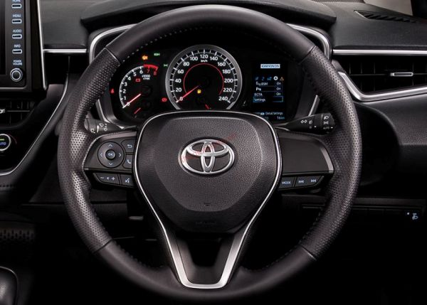 nội thất toyota corolla altis 2020 nhập khẩu