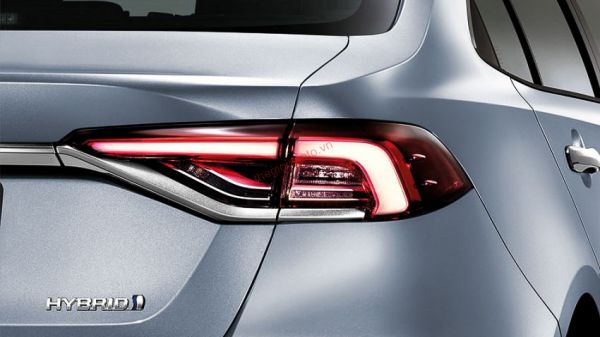 ngoại thất toyota corolla altis 2020 nhập khẩu