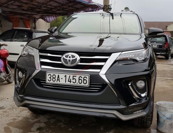 cản trước bộ body kit Lexus Ativus độ xe Toyota Fortuner 2017-2020