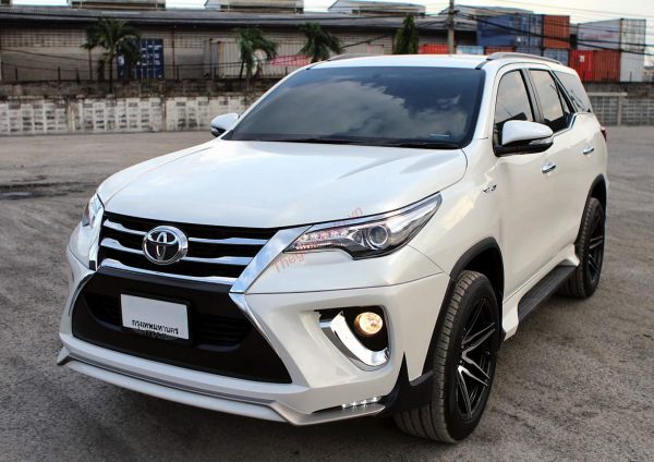 Phần ốp cản trước bộ body kit Lexus Ativus độ cho xe Toyota Fortuner 2017-2020