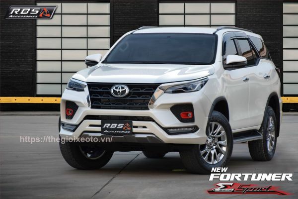 Body kit RBS độ cho xe Fortuner 2021