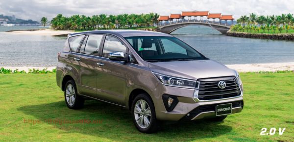 ngoại thất toyota innova 2.0V 2021