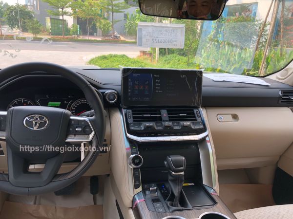 nội thất Land Cruiser 3.5L V6 Turbo 2022