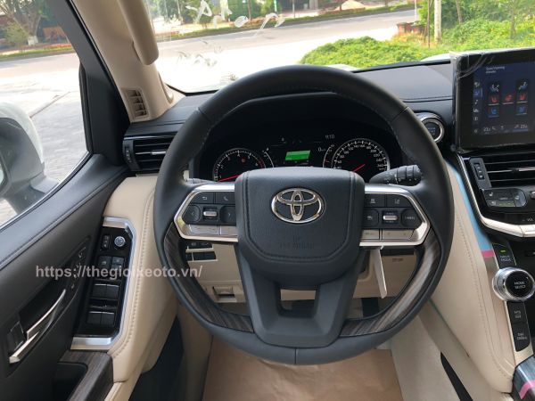 vô lăng Land Cruiser 3.5L V6 Turbo 2022