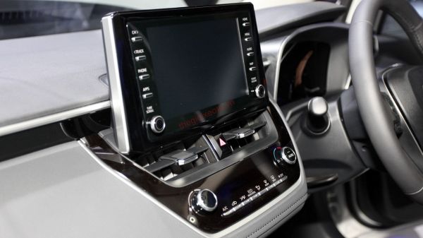 Hình ảnh thực tế Toyota Corolla Altis 2020