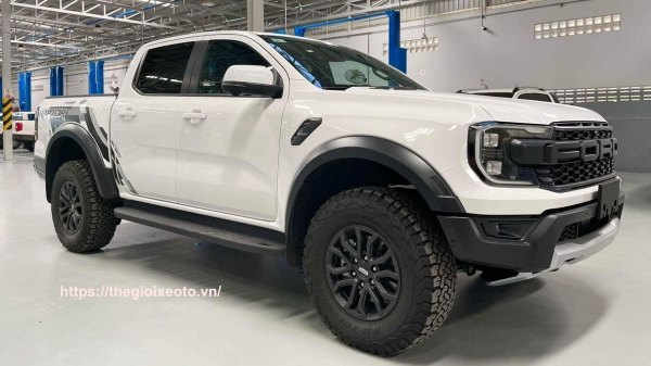 Ford Ranger Raptor 2023 màu trắng