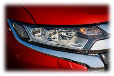 den-pha-xe-mitsubishi-outlander