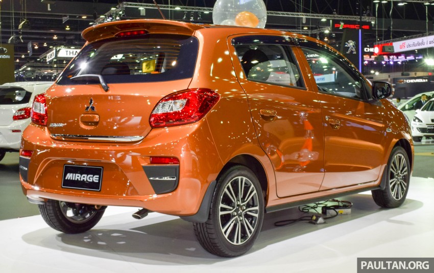 Mitsubishi Mirage 2017 từ phía sau