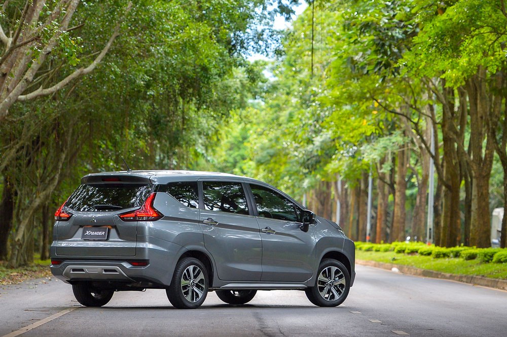 MITSUBISHI-XPANDER-VS-TOYOTA-RUSH-KEe-tam-lang-nguoi-nua-can-5